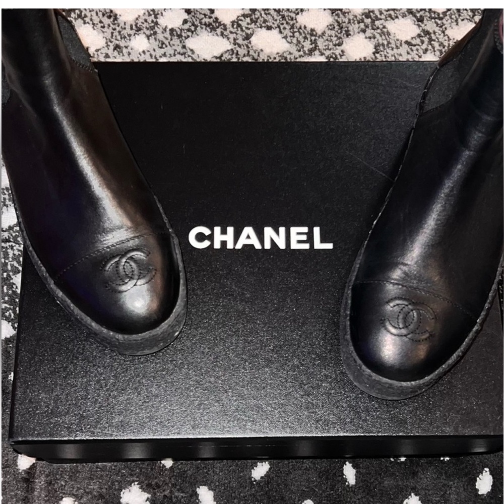 CHANEL CHELSEA CAPTOE PLATFORM BOOT
